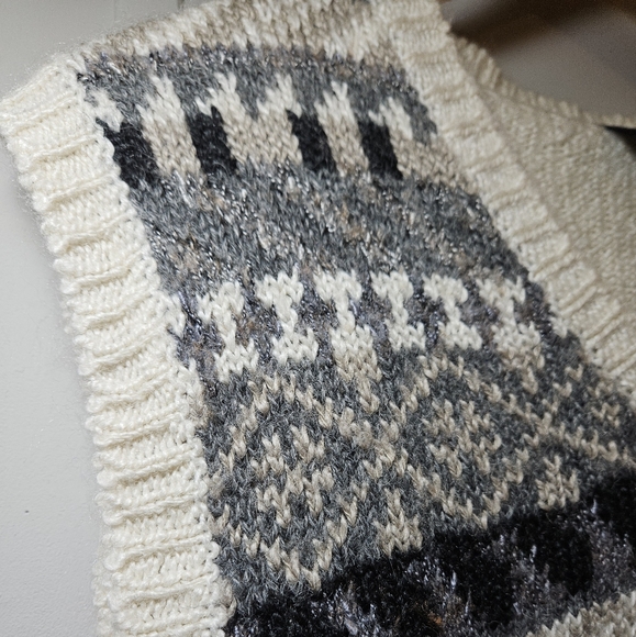Haberdashery collection by personal VIntage Sweater Vest Petite Large Fairisle - Picture 3 of 16